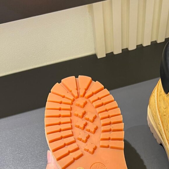 Timberland Louis Vuitton Wheat Monogram Boots - Picture 7 of 10